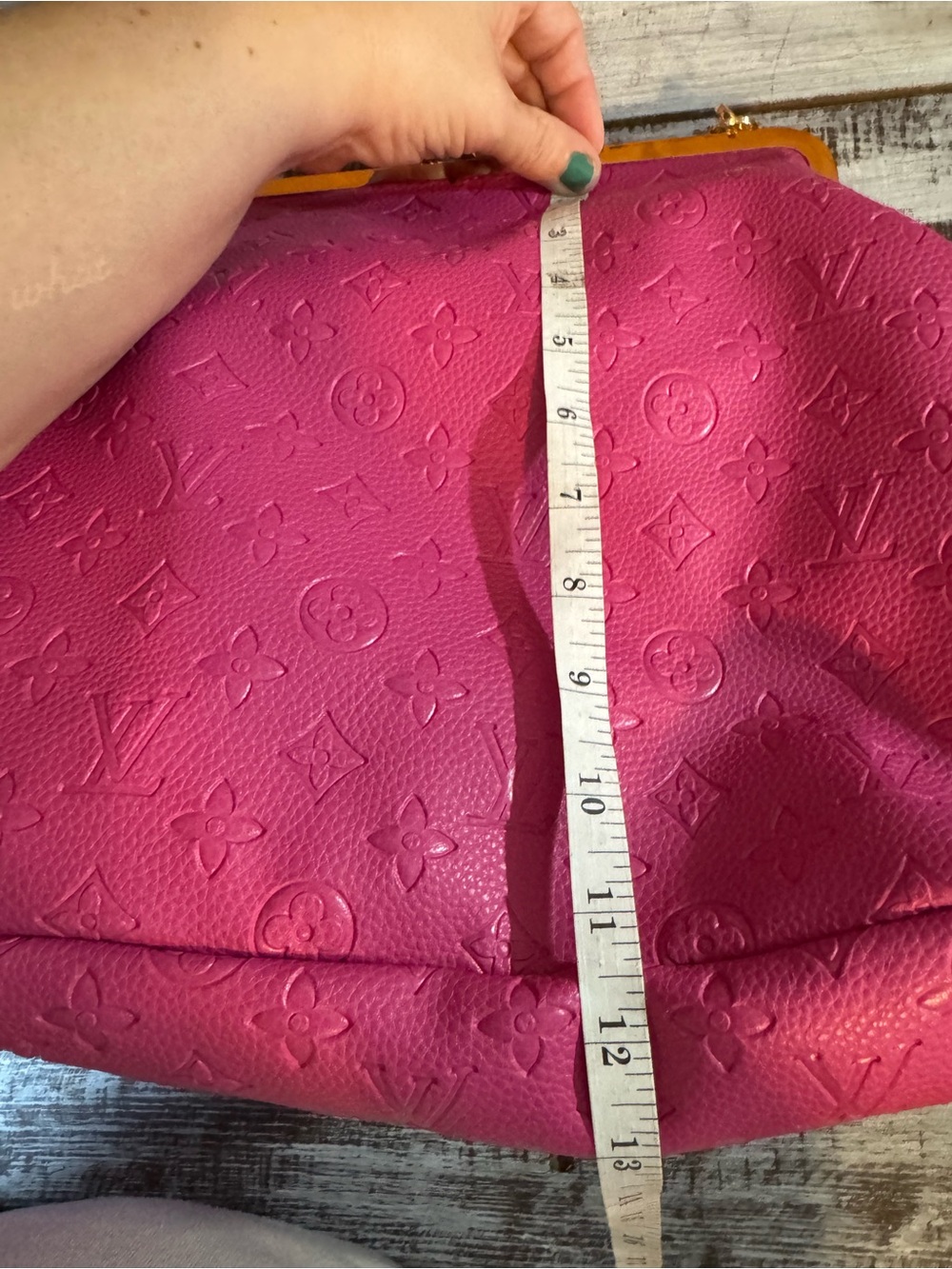 Designer-Style Hot Pink Embossed Dome Handbag - Picture 13 of 15